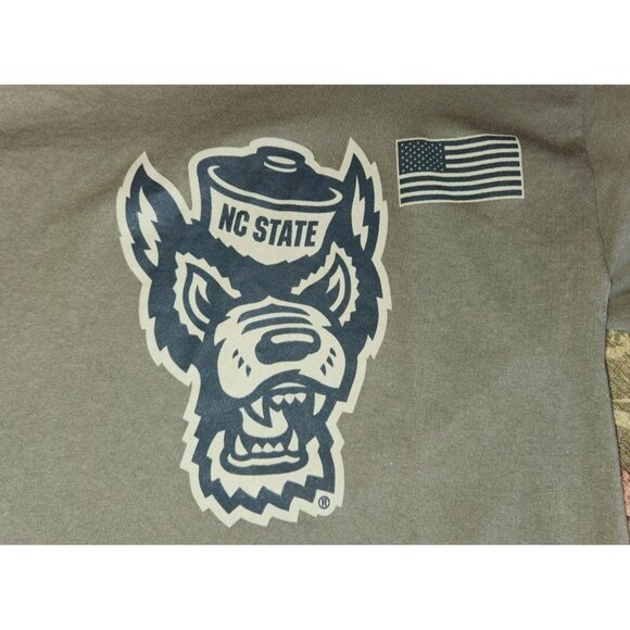 NC STATE T-shirt size SMALL Salute To Service  Unisex Cargo Green champion - Picture 4 of 8